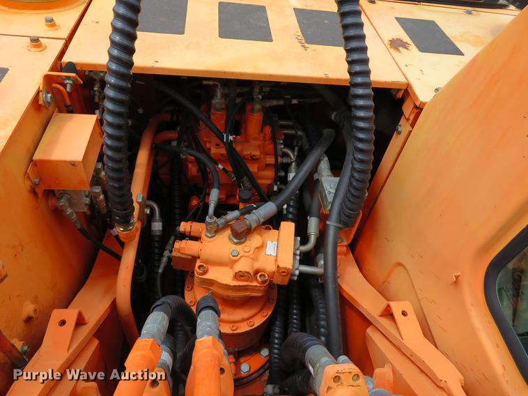 image for item DE8089 2006 Doosan Solar 210WV rubber tire excavator