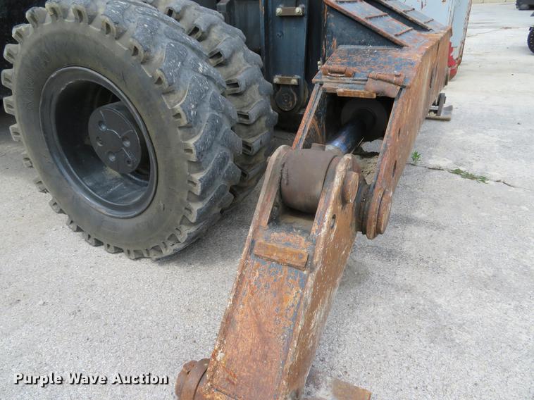 image for item DE8089 2006 Doosan Solar 210WV rubber tire excavator