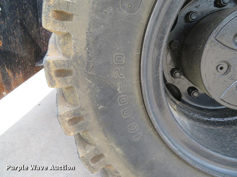 image for item DE8089 2006 Doosan Solar 210WV rubber tire excavator