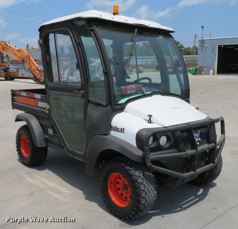image for item DE8090 Bobcat 2200 utility vehicle