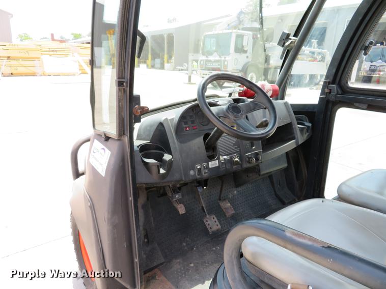 image for item DE8090 Bobcat 2200 utility vehicle