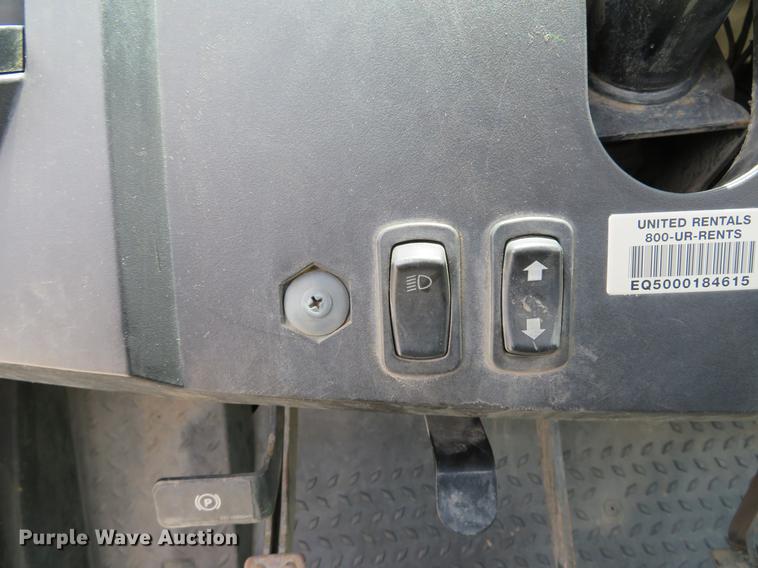 image for item DE8090 Bobcat 2200 utility vehicle