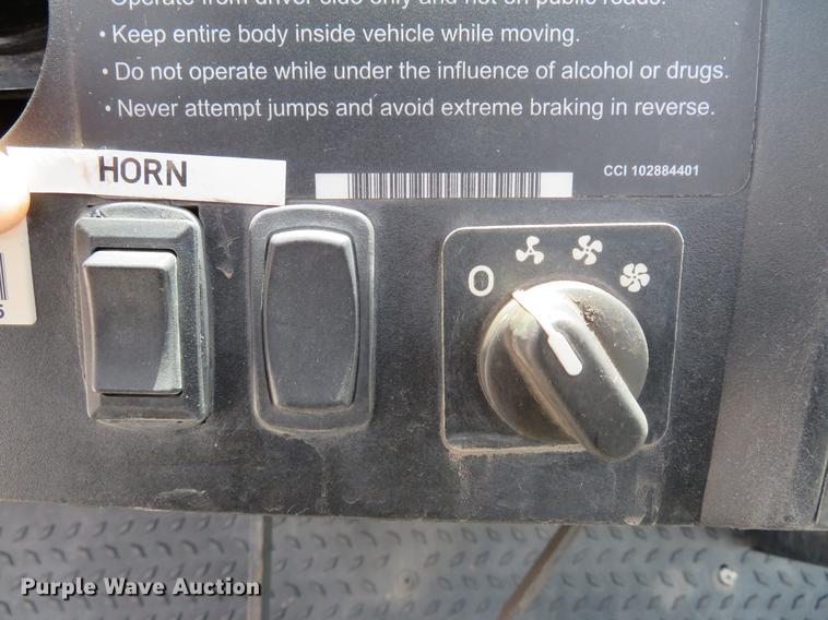 image for item DE8090 Bobcat 2200 utility vehicle