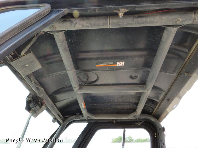 image for item DE8090 Bobcat 2200 utility vehicle