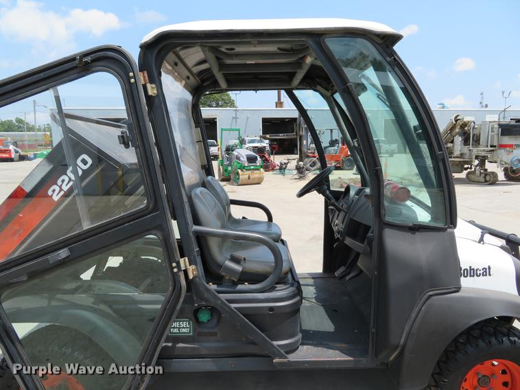 image for item DE8090 Bobcat 2200 utility vehicle