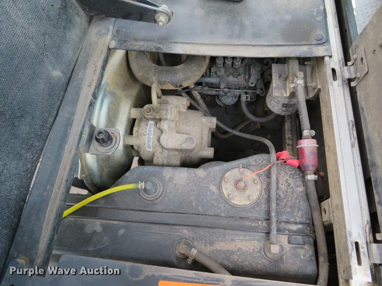 image for item DE8090 Bobcat 2200 utility vehicle