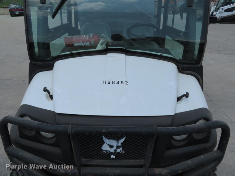 image for item DE8090 Bobcat 2200 utility vehicle
