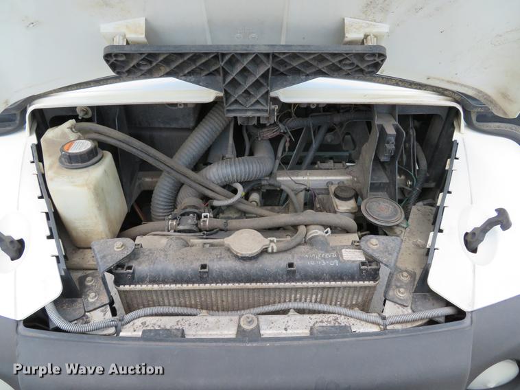 image for item DE8090 Bobcat 2200 utility vehicle