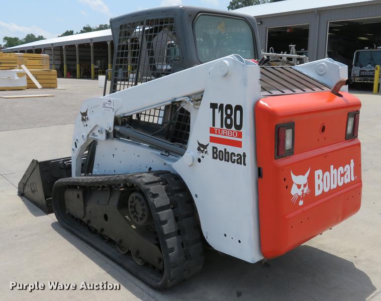 image for item DE8091 2011 Bobcat T180 skid steer