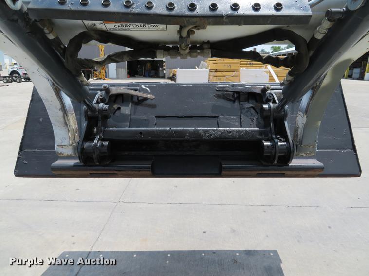image for item DE8091 2011 Bobcat T180 skid steer