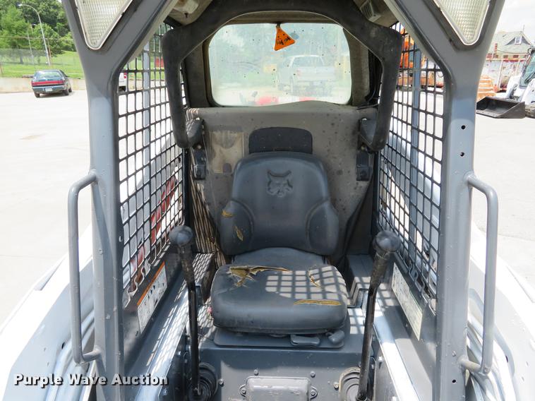 image for item DE8091 2011 Bobcat T180 skid steer