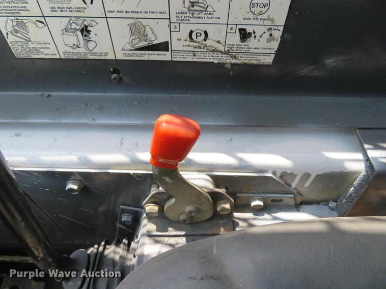 image for item DE8091 2011 Bobcat T180 skid steer