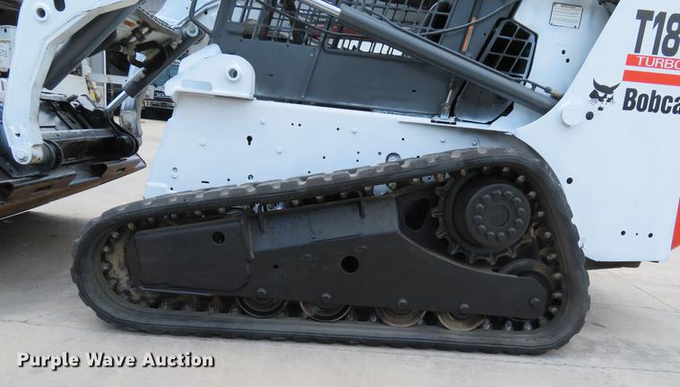 image for item DE8091 2011 Bobcat T180 skid steer