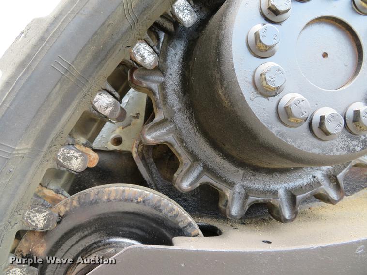 image for item DE8091 2011 Bobcat T180 skid steer