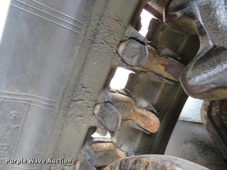 image for item DE8091 2011 Bobcat T180 skid steer