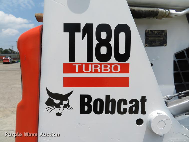 image for item DE8091 2011 Bobcat T180 skid steer