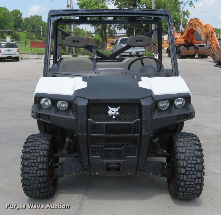 image for item DE8092 2015 Bobcat 3400 utility vehicle