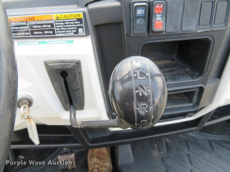 image for item DE8092 2015 Bobcat 3400 utility vehicle