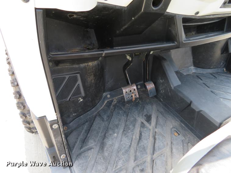 image for item DE8092 2015 Bobcat 3400 utility vehicle