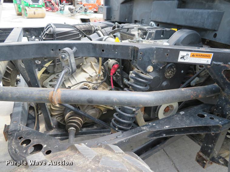 image for item DE8092 2015 Bobcat 3400 utility vehicle