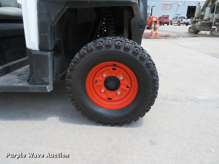 image for item DE8092 2015 Bobcat 3400 utility vehicle