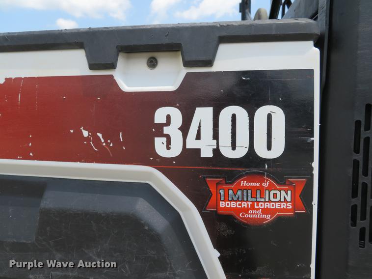 image for item DE8092 2015 Bobcat 3400 utility vehicle