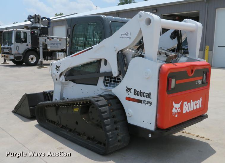 image for item DE8093 2014 Bobcat T750 skid steer