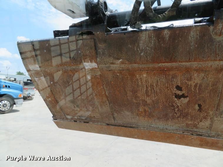 image for item DE8093 2014 Bobcat T750 skid steer