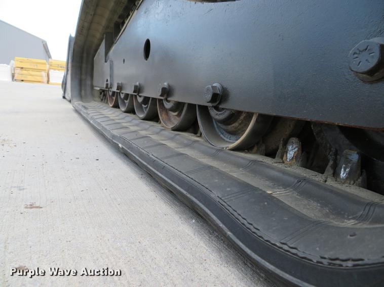 image for item DE8093 2014 Bobcat T750 skid steer