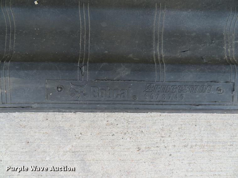 image for item DE8093 2014 Bobcat T750 skid steer