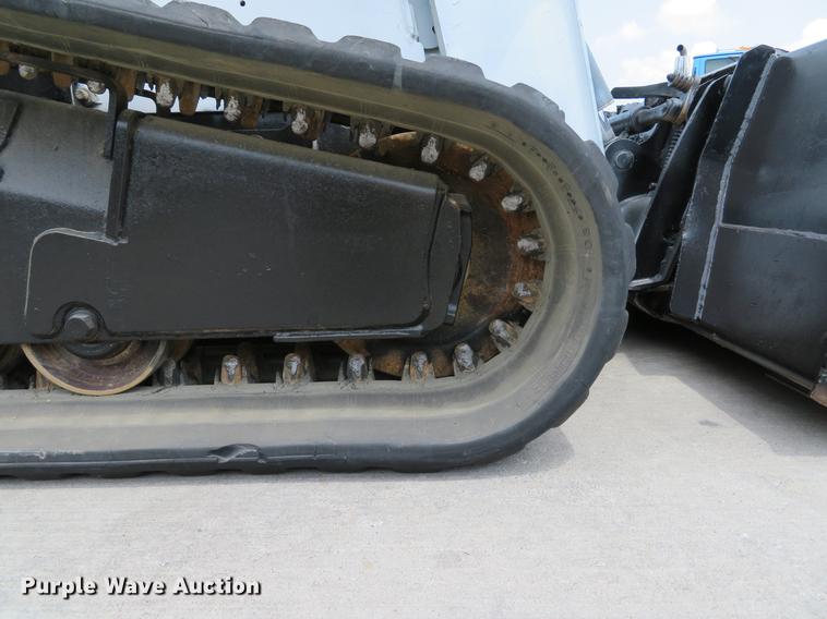 image for item DE8093 2014 Bobcat T750 skid steer