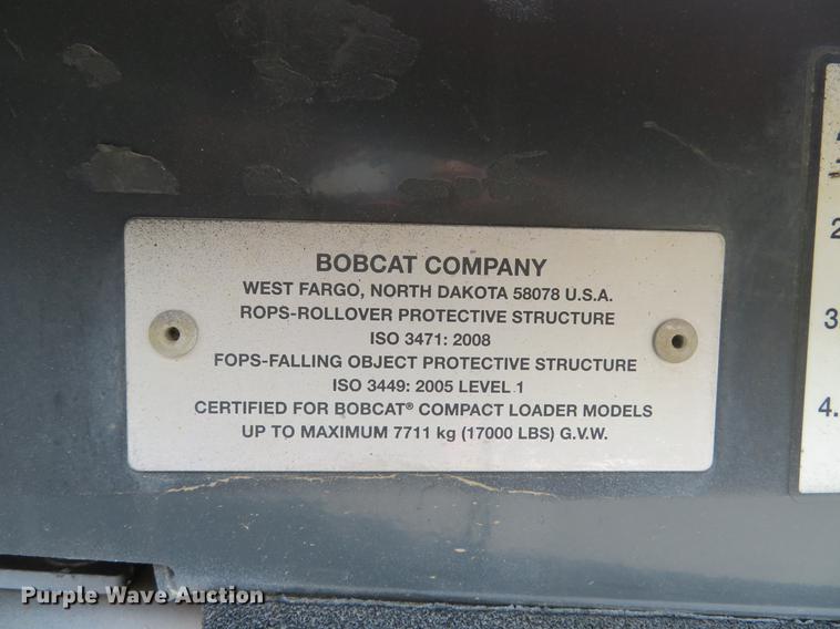 image for item DE8093 2014 Bobcat T750 skid steer