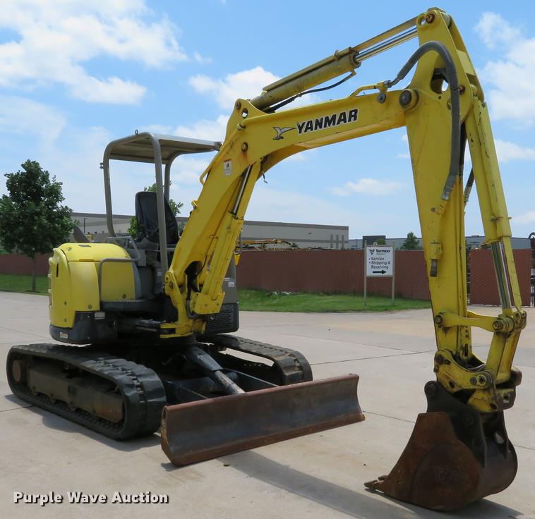 image for item DE8112 2012 Yanmar Vi045-5B mini excavator