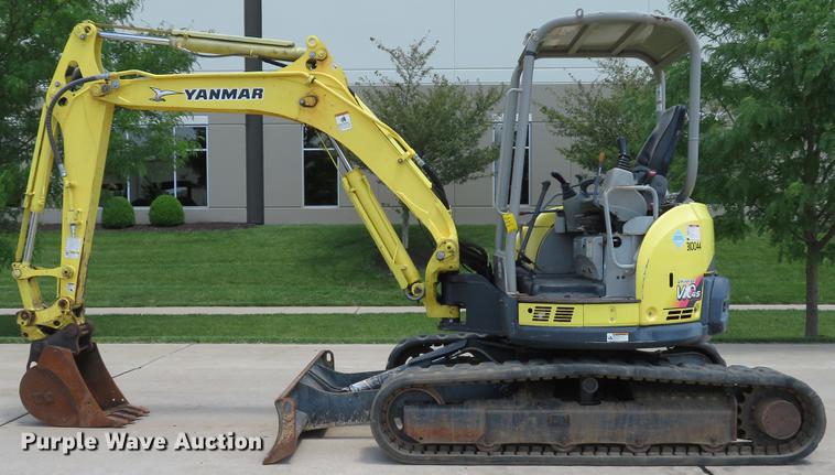 image for item DE8112 2012 Yanmar Vi045-5B mini excavator