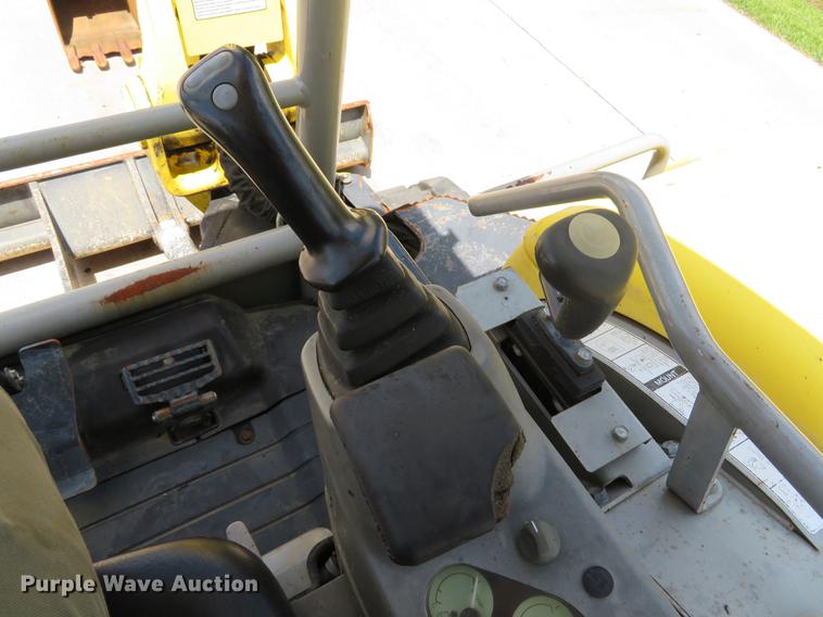 image for item DE8112 2012 Yanmar Vi045-5B mini excavator