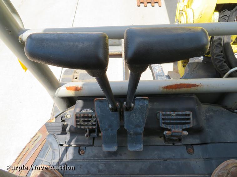 image for item DE8112 2012 Yanmar Vi045-5B mini excavator