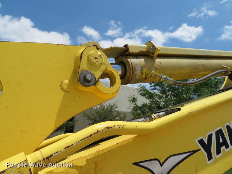 image for item DE8112 2012 Yanmar Vi045-5B mini excavator