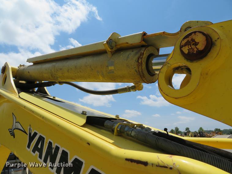image for item DE8112 2012 Yanmar Vi045-5B mini excavator