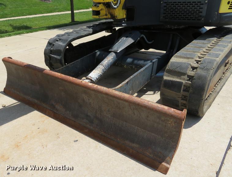 image for item DE8112 2012 Yanmar Vi045-5B mini excavator