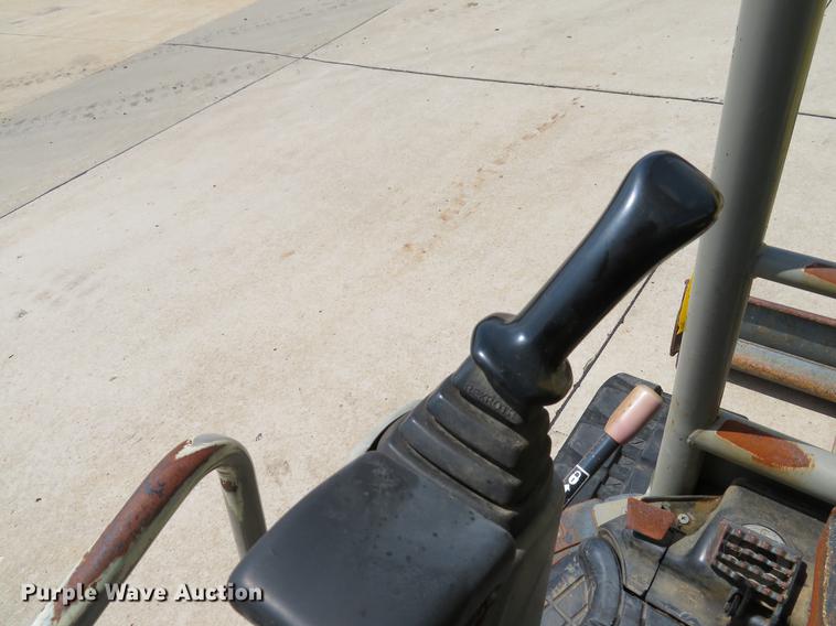 image for item DE8113 2012 Yanmar Vi045-5B mini excavator