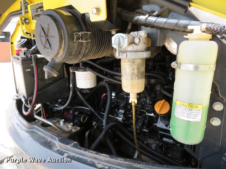 image for item DE8113 2012 Yanmar Vi045-5B mini excavator