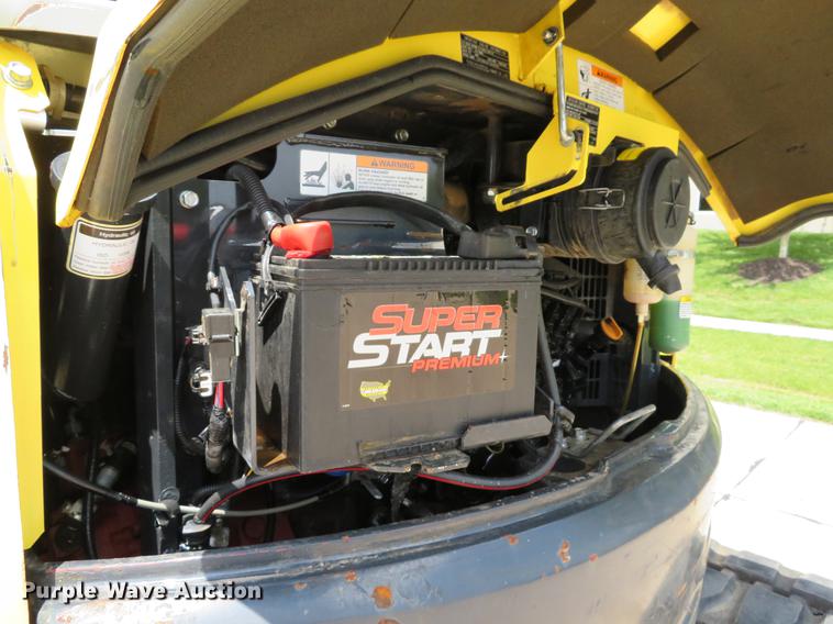 image for item DE8113 2012 Yanmar Vi045-5B mini excavator