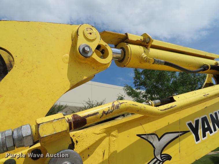 image for item DE8113 2012 Yanmar Vi045-5B mini excavator