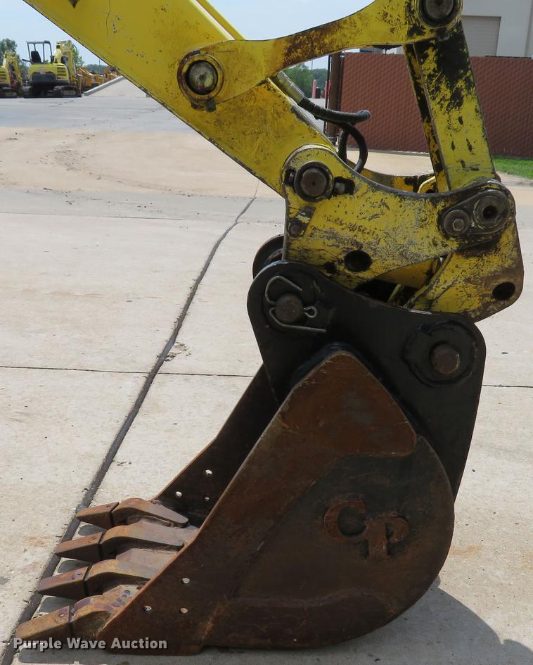 image for item DE8113 2012 Yanmar Vi045-5B mini excavator