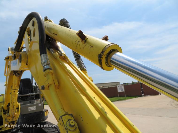 image for item DE8113 2012 Yanmar Vi045-5B mini excavator