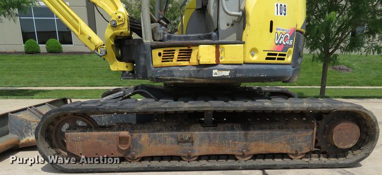 image for item DE8113 2012 Yanmar Vi045-5B mini excavator