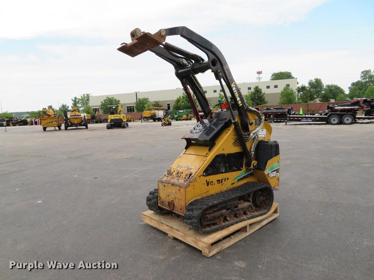image for item DE8119 2007 Vermeer S600TX compact utility loader
