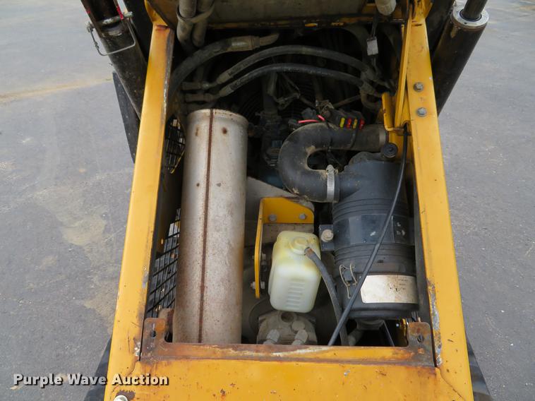 image for item DE8119 2007 Vermeer S600TX compact utility loader