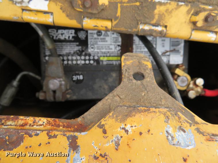 image for item DE8119 2007 Vermeer S600TX compact utility loader