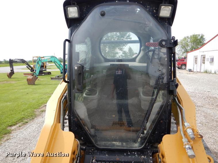 image for item DE8444 2011 Caterpillar 299C skid steer